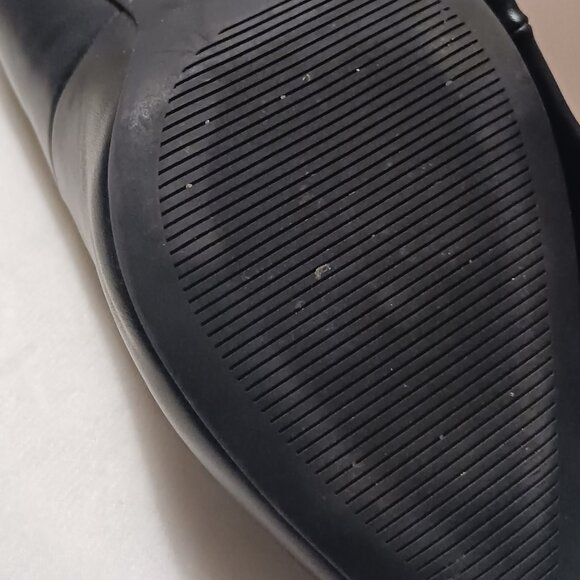 Classic Crown & Ivy 3 Inch Black Pump - Picture 4 of 4